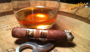 Rocky Patel Vintage 1992 Paired with Old Weller Antique