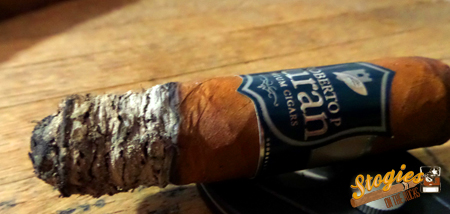 Roberto P. Duran Premium Cigar - 2nd Third